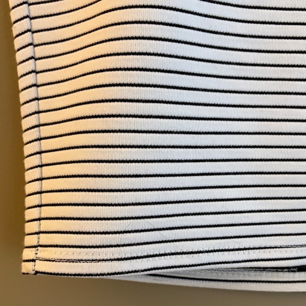 REITMANS White Pencil Skirt with Black Pinstripes size small - Picture 4 of 7